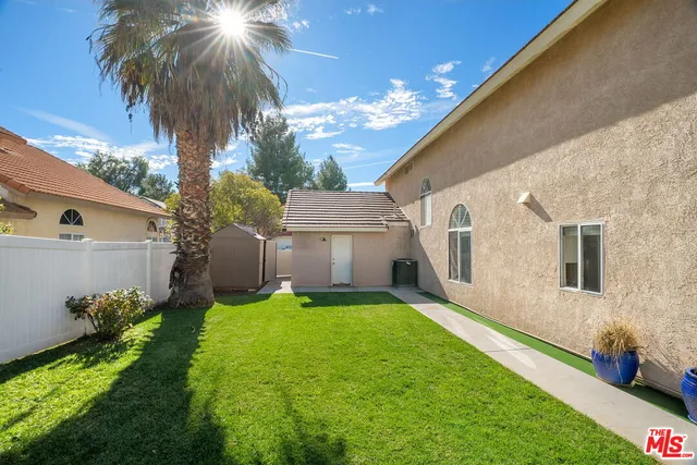 $749,000 | 19915 Towhee Court, Unit 39, Canyon Country, CA 91351