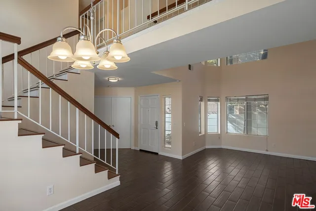 $749,000 | 19915 Towhee Court, Unit 39, Canyon Country, CA 91351