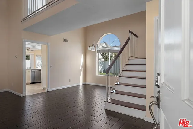 $749,000 | 19915 Towhee Court, Unit 39, Canyon Country, CA 91351