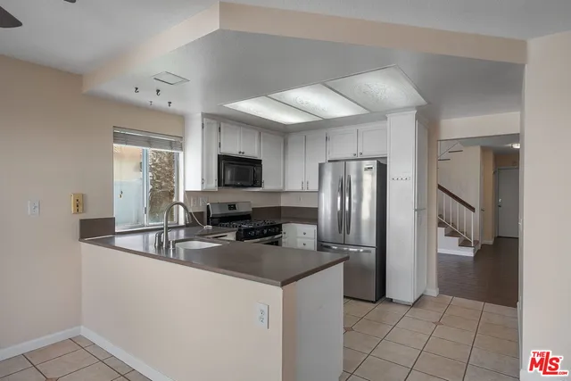 $749,000 | 19915 Towhee Court, Unit 39, Canyon Country, CA 91351