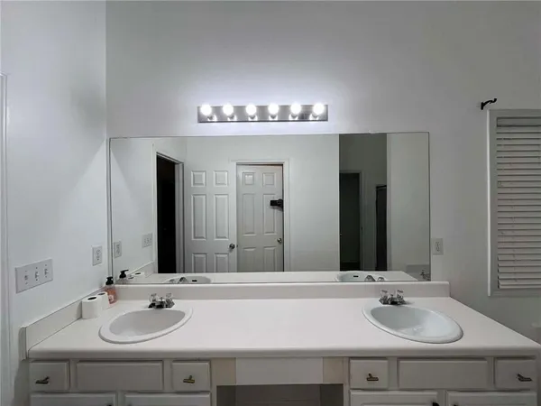 $2,000 | 2400 Miller Oaks Circle, Decatur, GA 30035