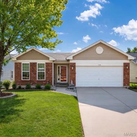 $319,900 | 1316 Durham Drive, Herculaneum, MO 63048
