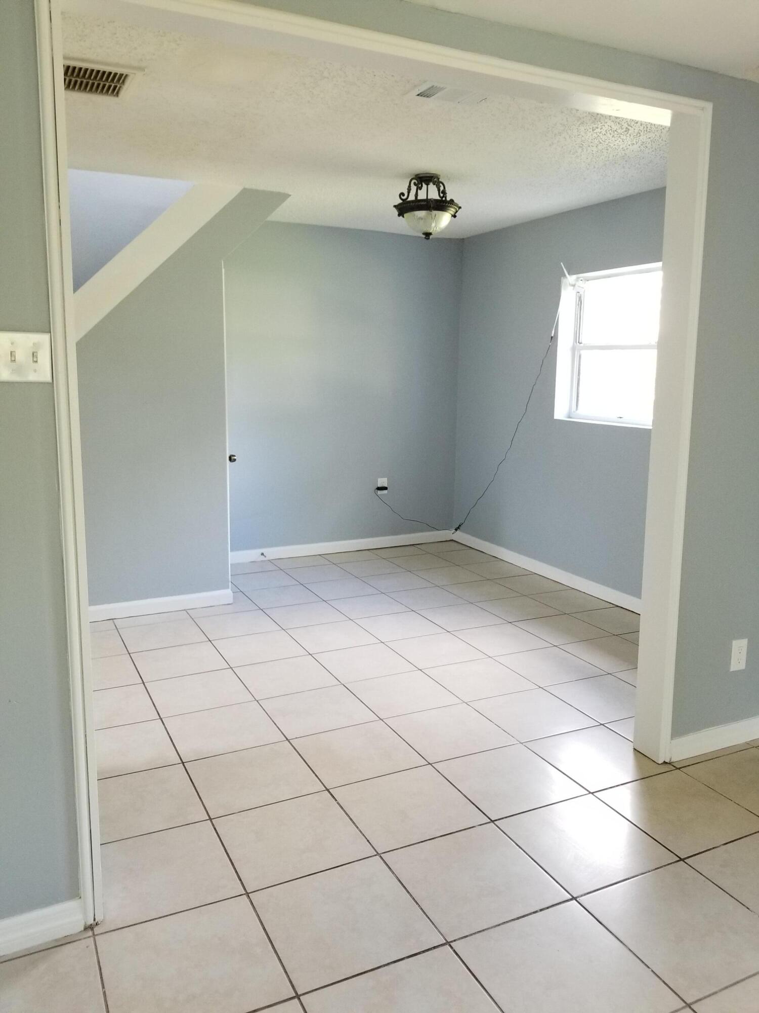 3876 Devine Road Fort Pierce, FL 34981 - Photo 5 of 15 20201102_151037