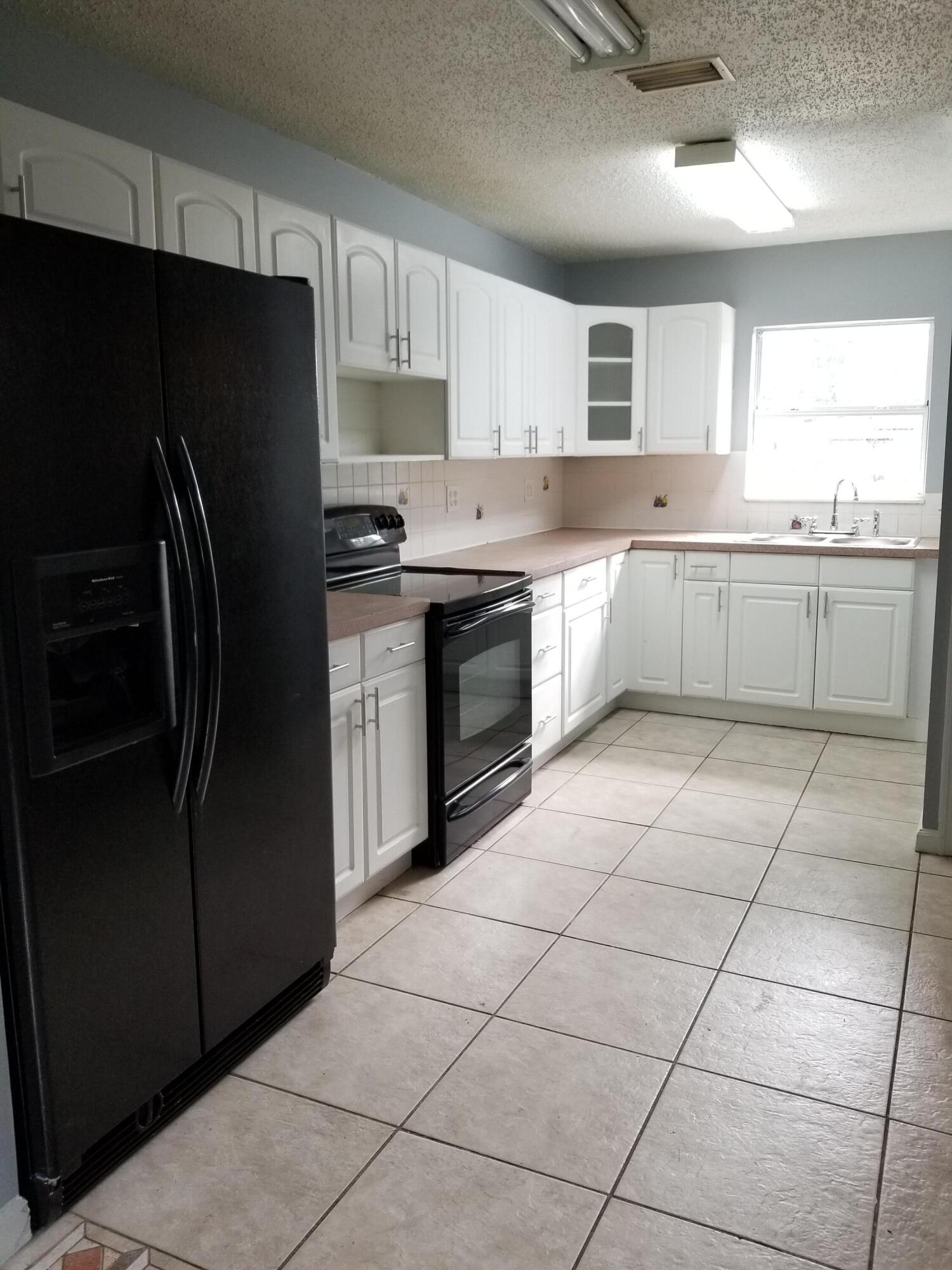 3876 Devine Road Fort Pierce, FL 34981 - Photo 6 of 15 20201030_150337