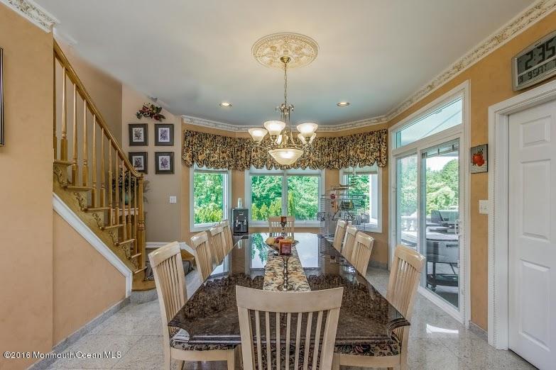 11 Old Stable Way Colts Neck, NJ 07722 - Photo 14 of 44 image