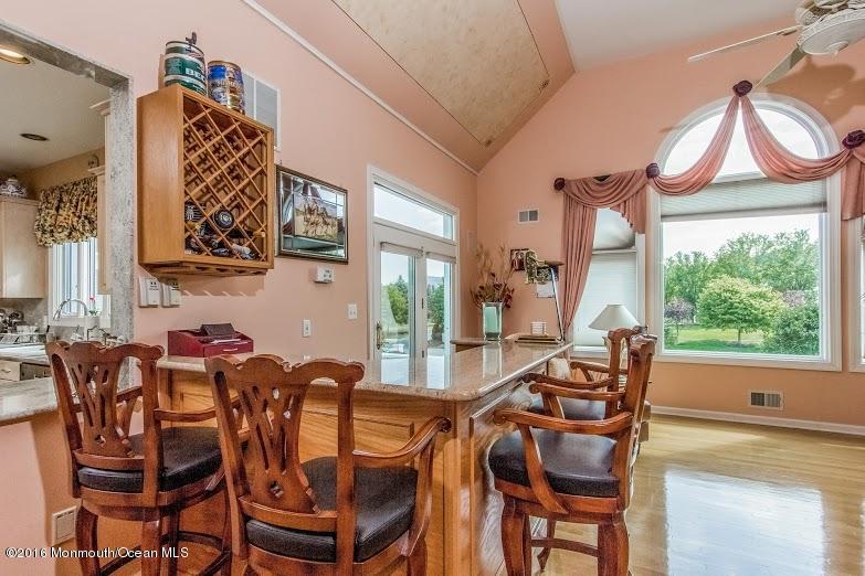 11 Old Stable Way Colts Neck, NJ 07722 - Photo 17 of 44 image