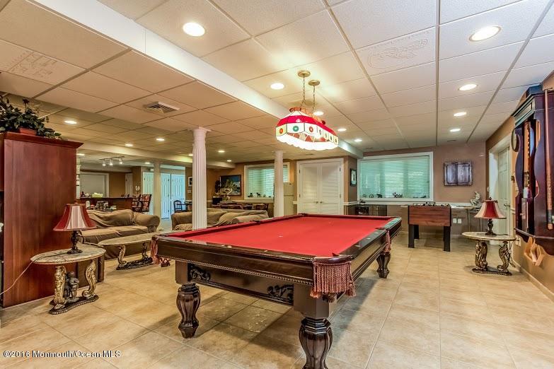 11 Old Stable Way Colts Neck, NJ 07722 - Photo 29 of 44 image