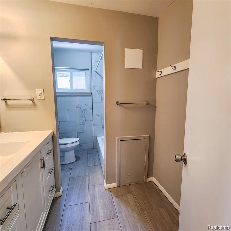 19169 Inkster Road Livonia, MI 48152 - Photo 14 of 29