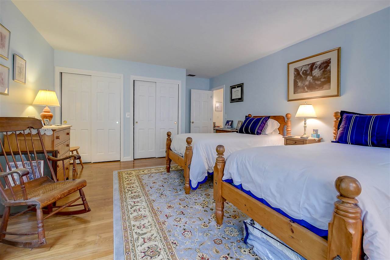 8 General Amherst Road Amherst, NH 03031 - Photo 24 of 40