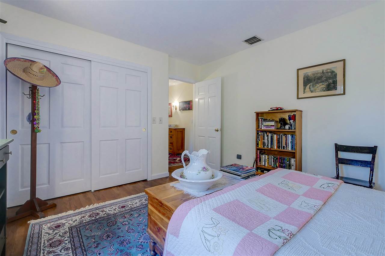 8 General Amherst Road Amherst, NH 03031 - Photo 27 of 40