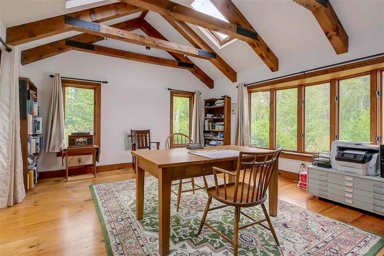 8 General Amherst Road Amherst, NH 03031 - Photo 6 of 40