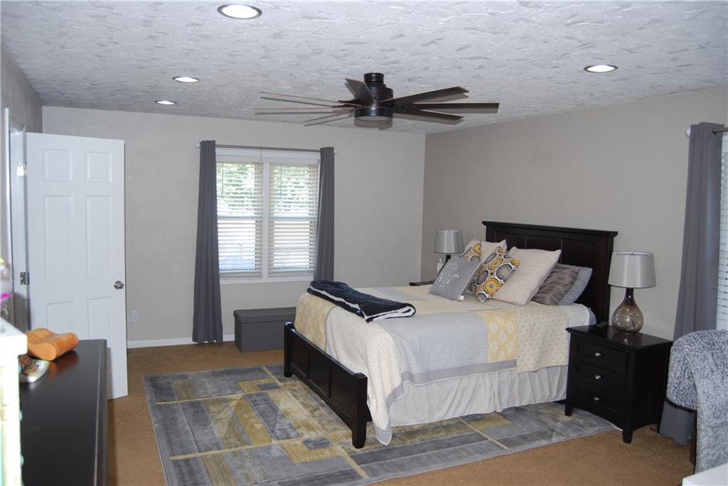 2215 Park Road Anderson, IN 46011 - Photo 10 of 32 Gallery Image 10
