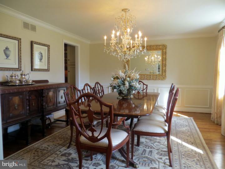 724 Iron Post Road Moorestown, NJ 08057 - Photo 3 of 25 Dining Room