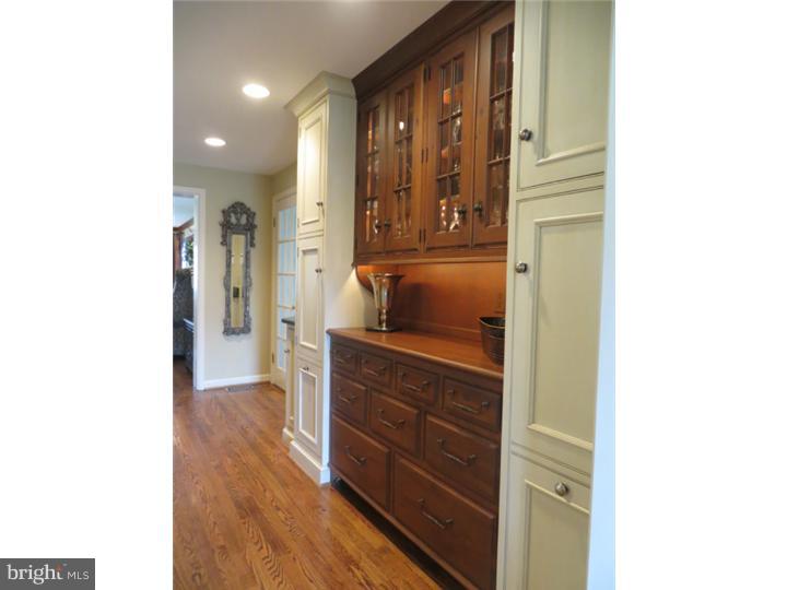 724 Iron Post Road Moorestown, NJ 08057 - Photo 4 of 25 Butler Pantry