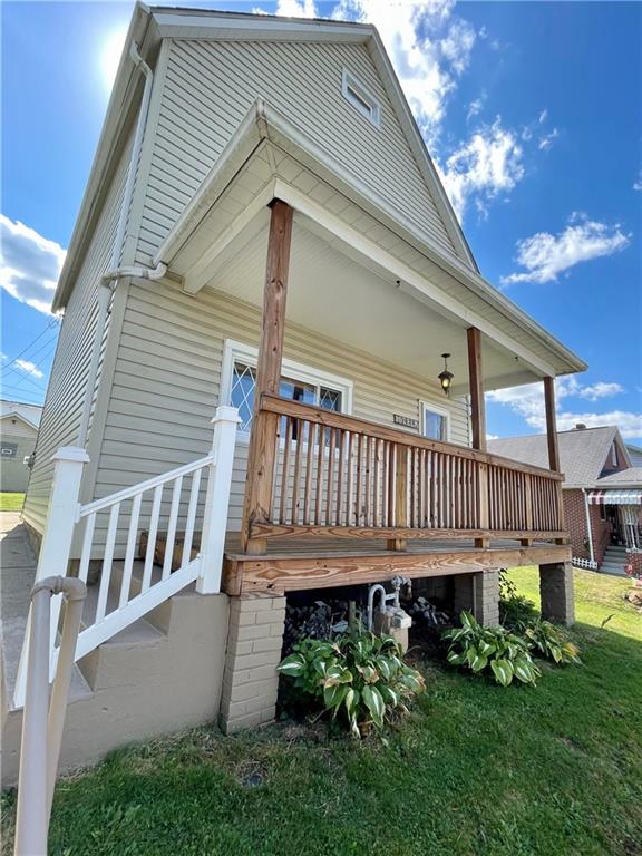 307 Elm Street Vandergrift, PA 15690 - Photo 2 of 50