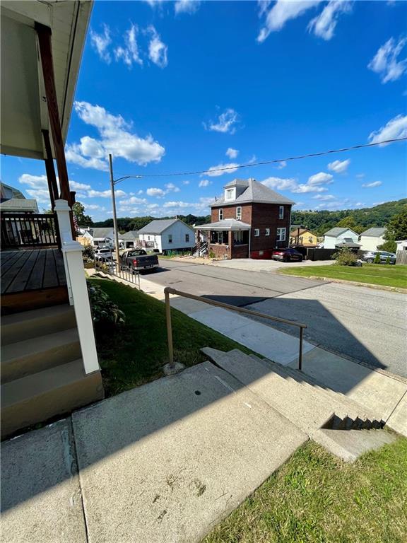 307 Elm Street Vandergrift, PA 15690 - Photo 8 of 50