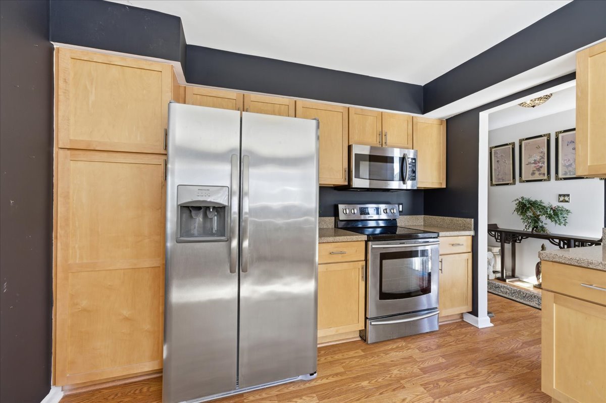 4119 White Ash Road Crystal Lake, IL 60014 - Photo 12 of 33 Gallery Image 12
