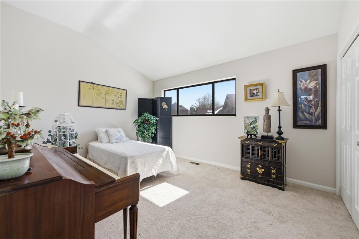 4119 White Ash Road Crystal Lake, IL 60014 - Photo 21 of 33 Gallery Image 21
