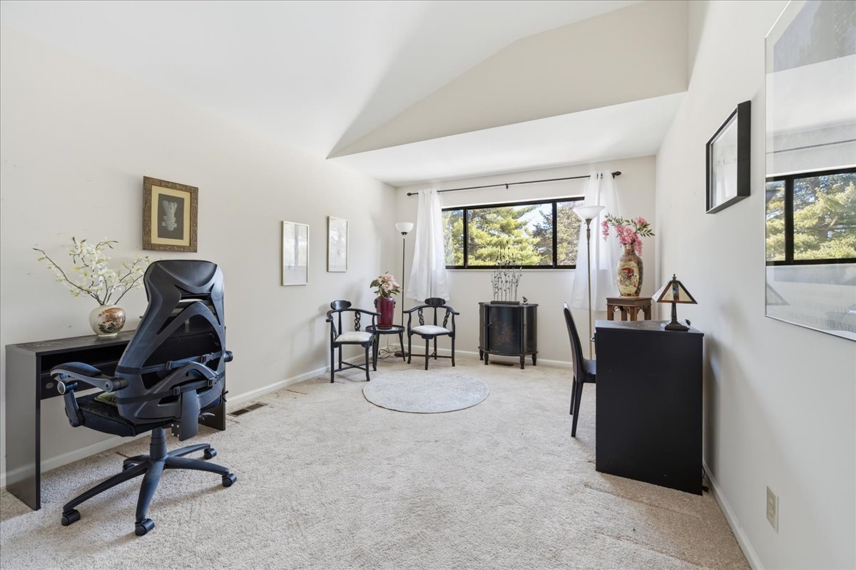 4119 White Ash Road Crystal Lake, IL 60014 - Photo 22 of 33 Gallery Image 22
