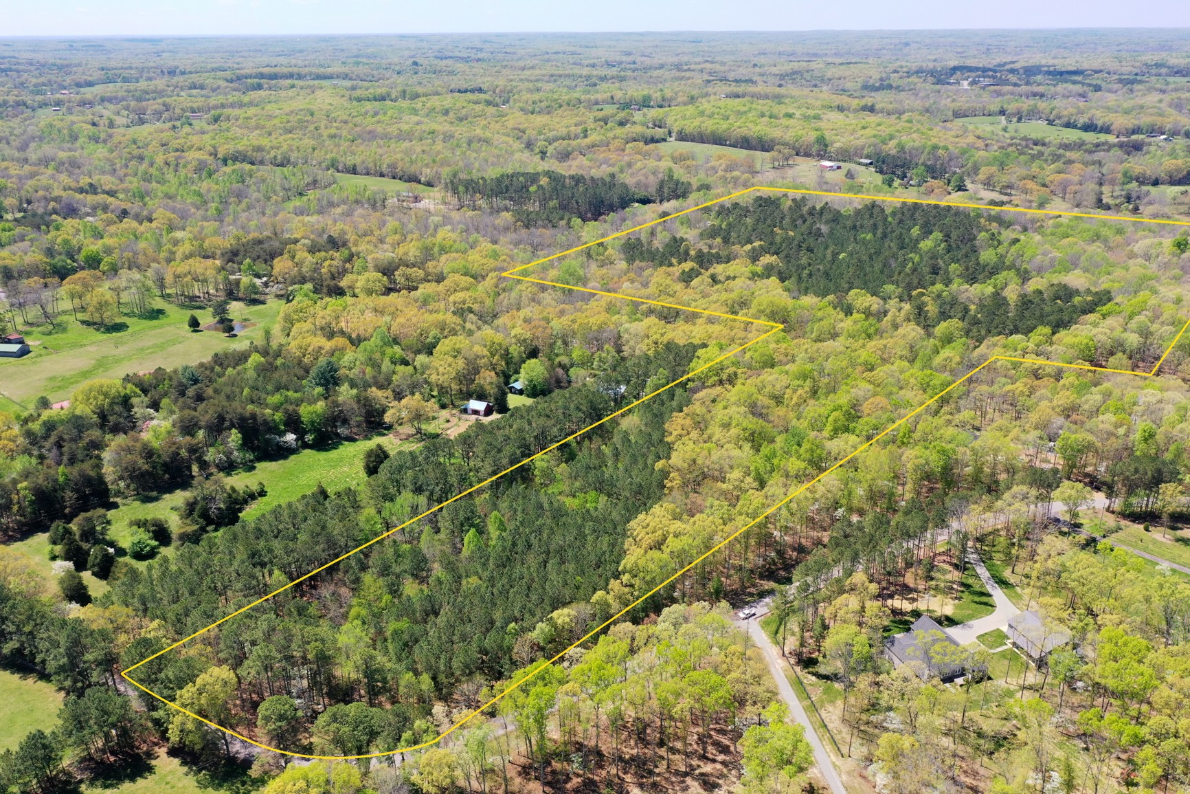 7211 Bahne Road Fairview, TN 37062 - Photo 3 of 21 a view of a city with an ocean view