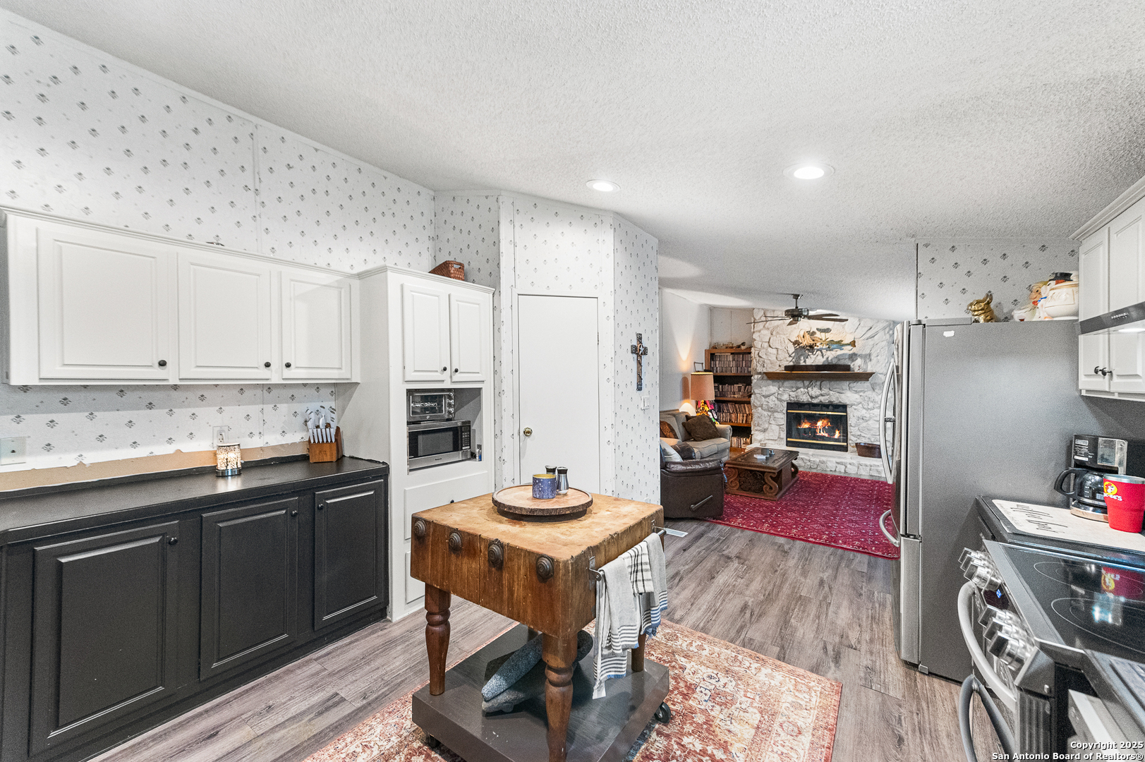 690 Cherry Ridge Floresville, TX 78114 - Photo 17 of 41