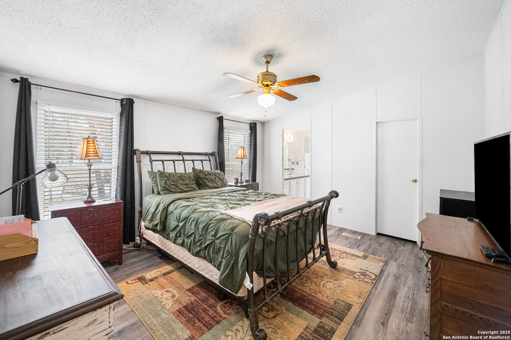 690 Cherry Ridge Floresville, TX 78114 - Photo 18 of 41