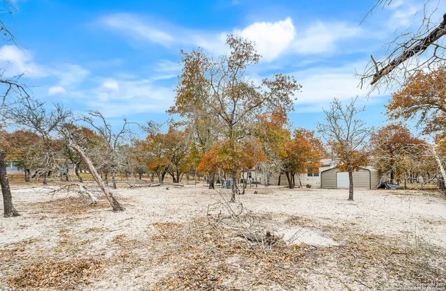 $279,000 | 690 Cherry Ridge, Floresville, TX 78114