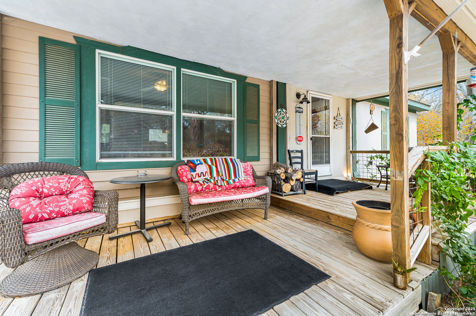 690 Cherry Ridge Floresville, TX 78114 - Photo 4 of 41