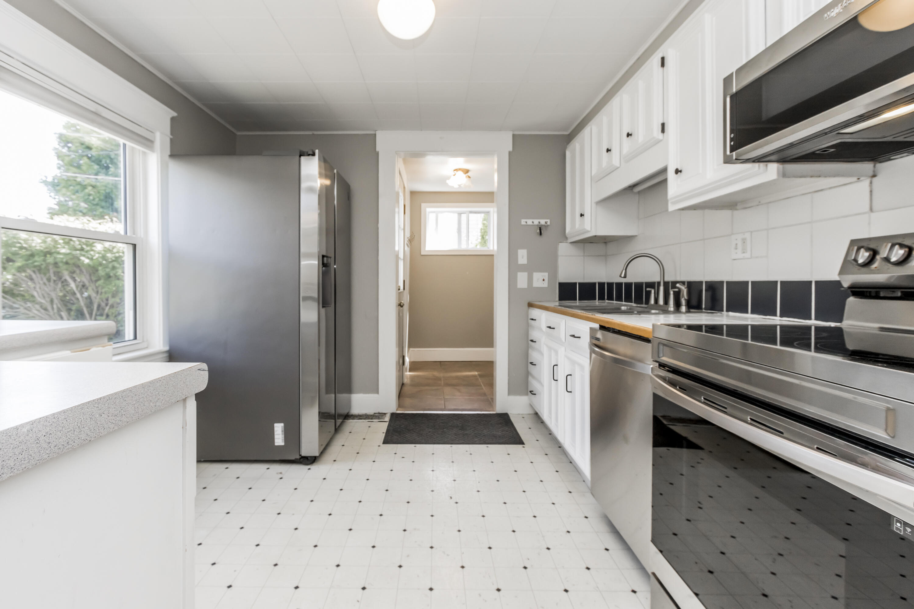 122 Gleckler Road Portland, ME 04103 - Photo 10 of 47 20240808SM-73012