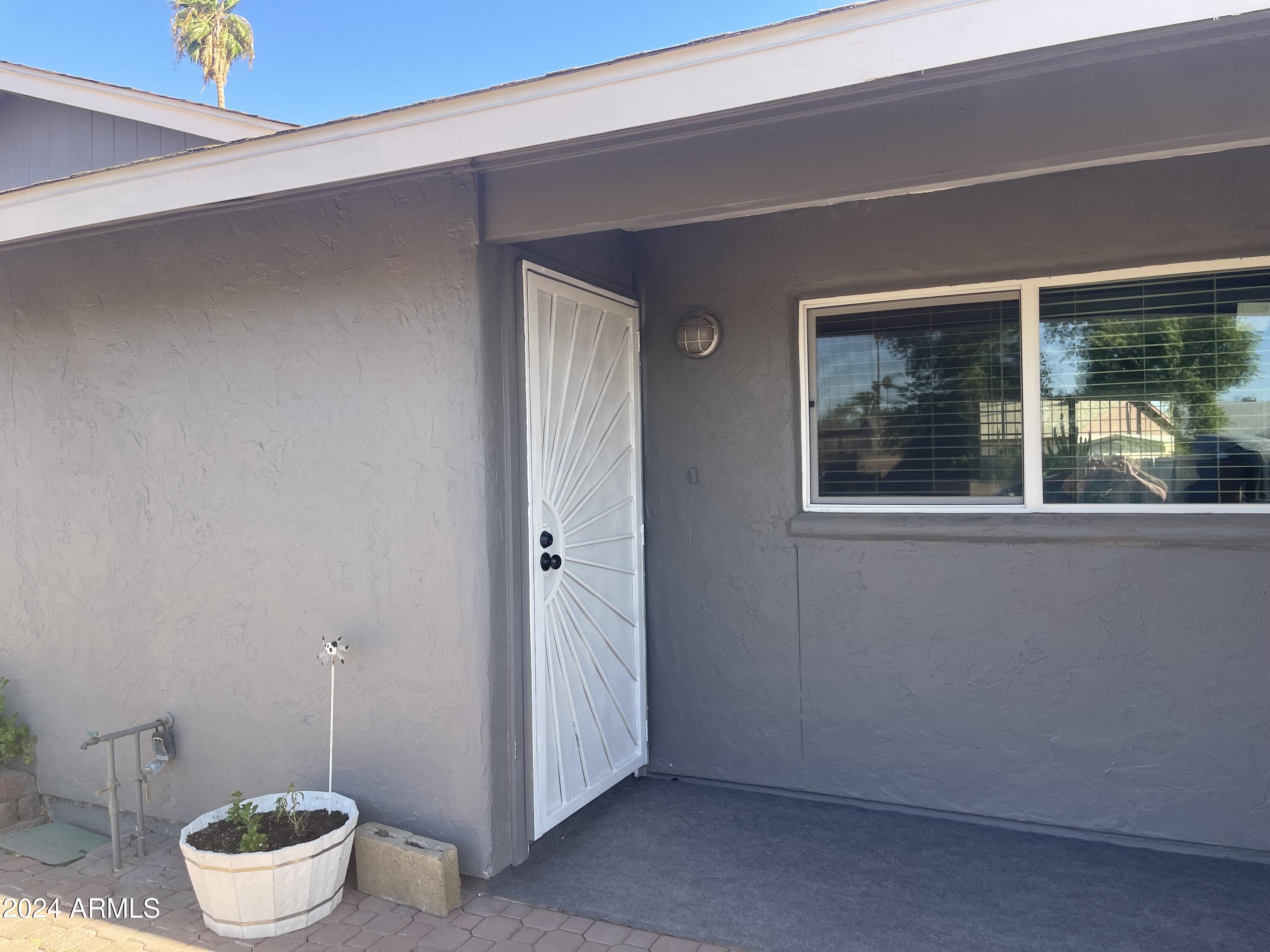 3547 West Redfield Road Phoenix, AZ 85053 - Photo 3 of 34 IMG_8167 (1)
