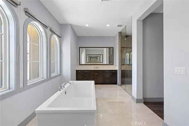 $4,080,000 | 53 Thrasher, Irvine, CA 92618