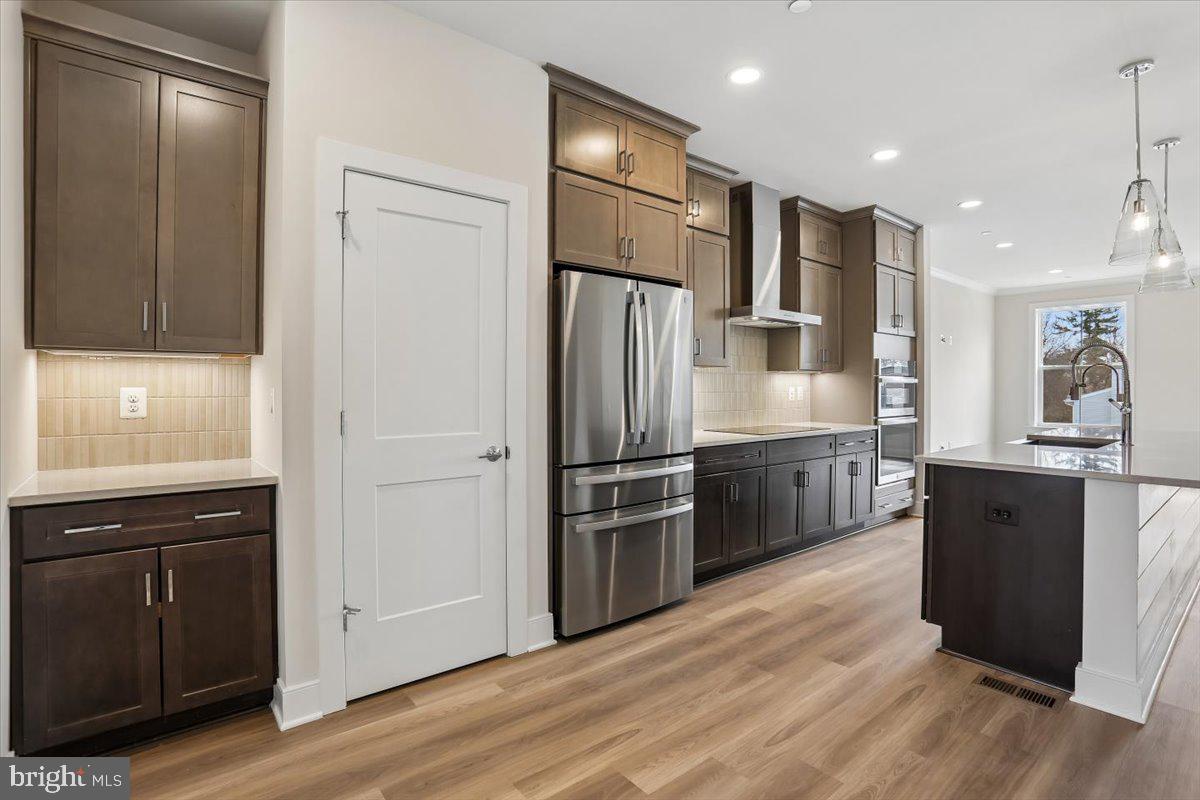 207 Allen Lane Poolesville, MD 20837 - Photo 17 of 53 Chef's Kitchen