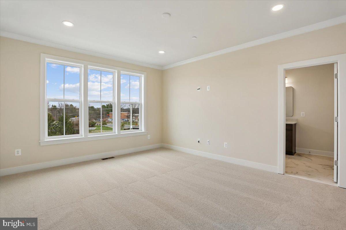 207 Allen Lane Poolesville, MD 20837 - Photo 37 of 53 Primary Bedroom Suite