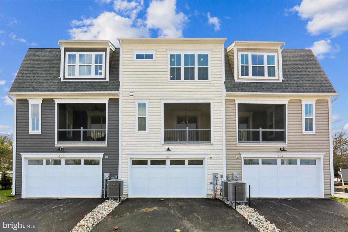 207 Allen Lane Poolesville, MD 20837 - Photo 6 of 53 Rear Elevation