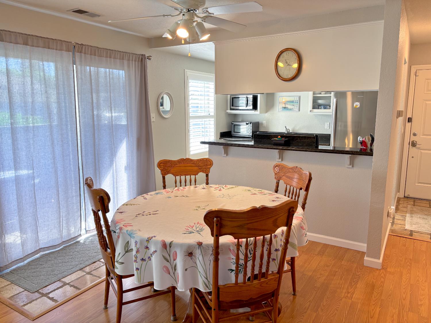 3917 Dale Road, Unit A Modesto, CA 95356 - Photo 14 of 33