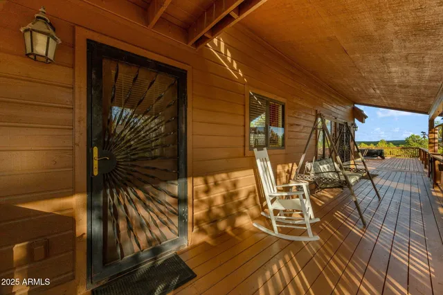 $639,777 | 2781 Air Park Drive, Overgaard, AZ 85933