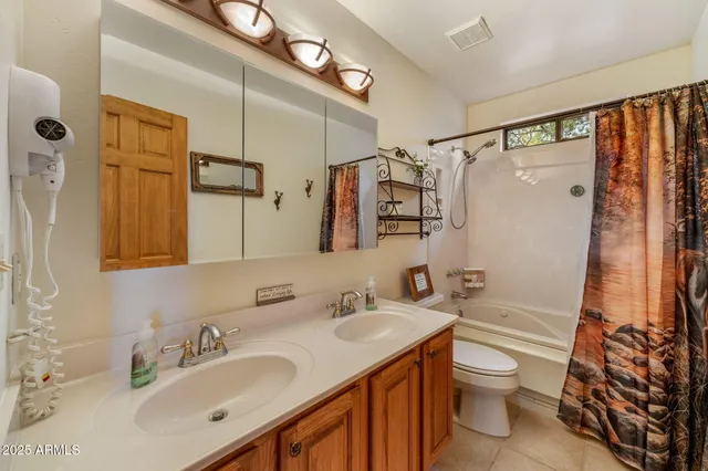 $639,777 | 2781 Air Park Drive, Overgaard, AZ 85933