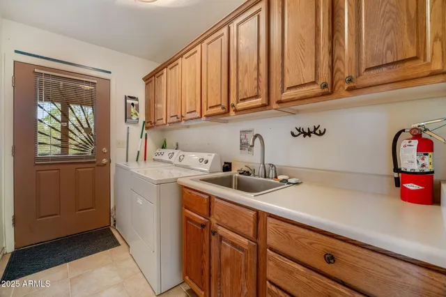 $639,777 | 2781 Air Park Drive, Overgaard, AZ 85933