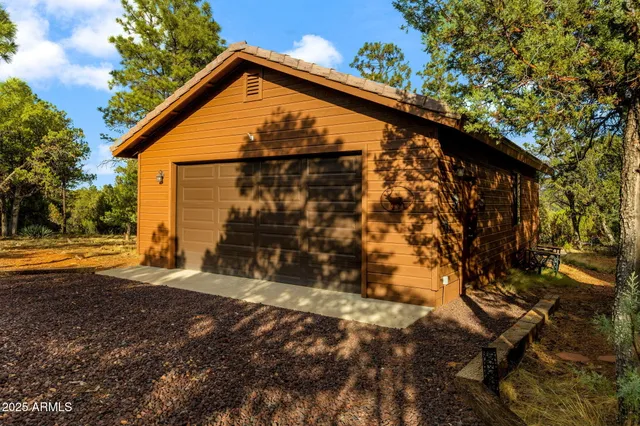 $639,777 | 2781 Air Park Drive, Overgaard, AZ 85933