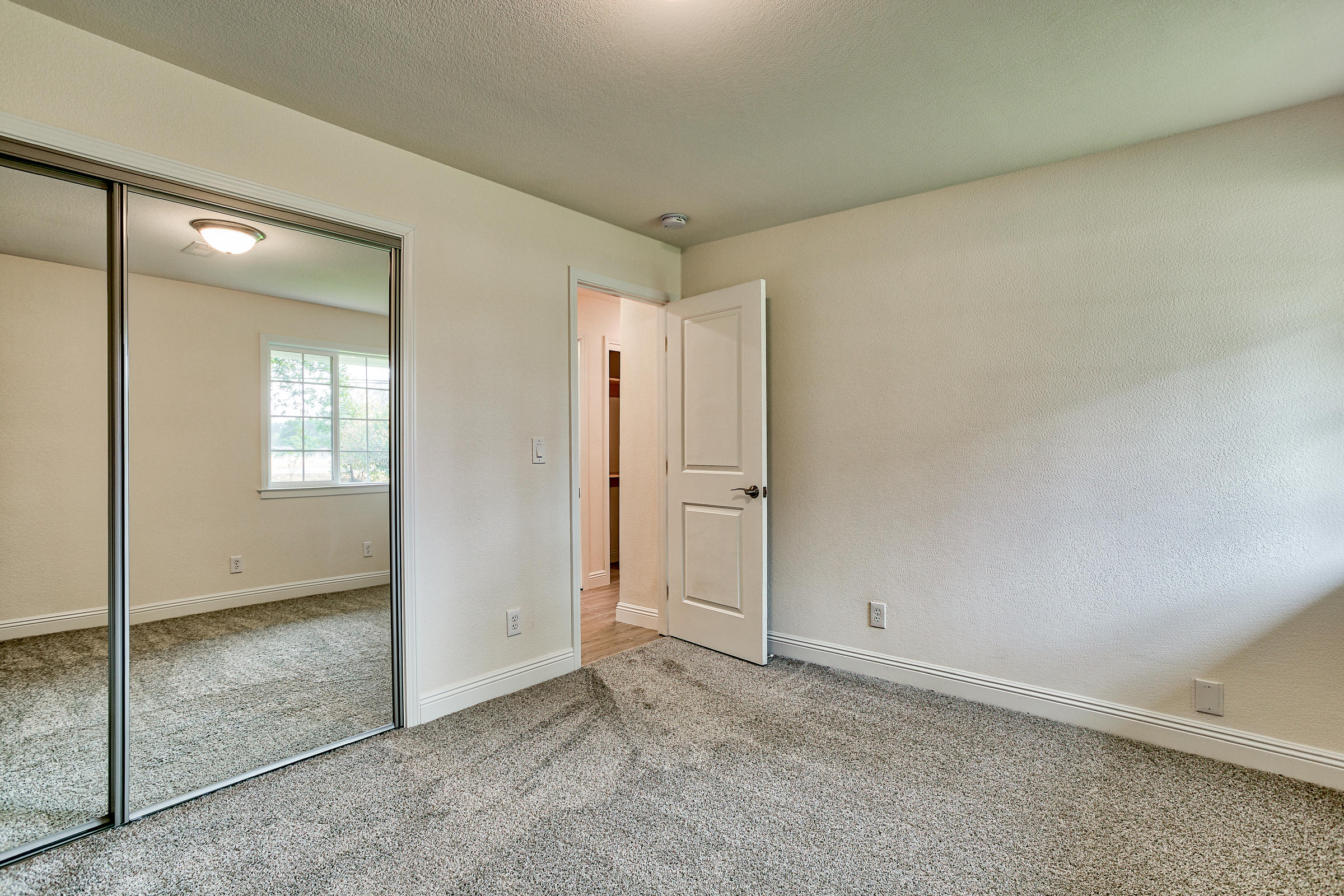 3312 Rancho Road Redding, CA 96002 - Photo 17 of 32 495A4295