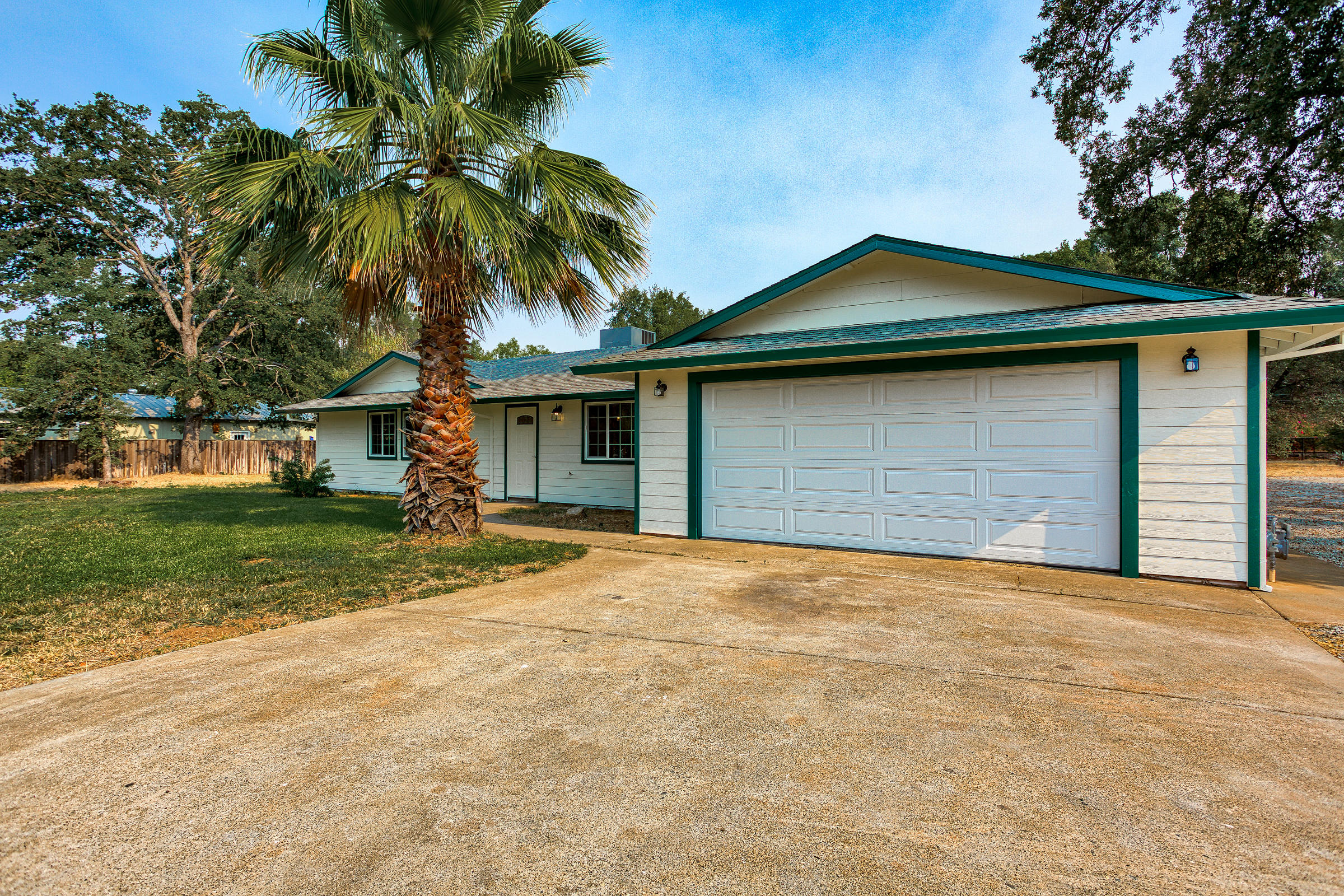 3312 Rancho Road Redding, CA 96002 - Photo 2 of 32 495A4375