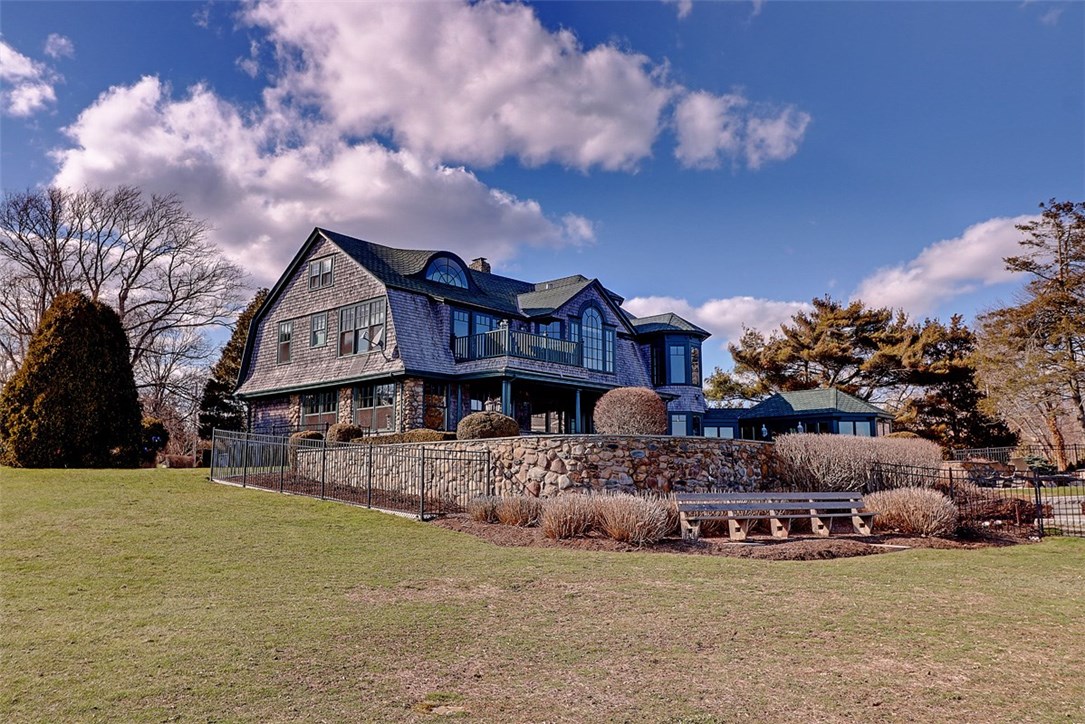 4 Stonegate Road Warren, RI 02885 - Photo 6 of 36