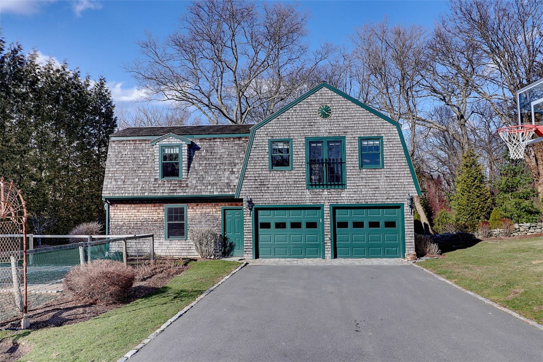 4 Stonegate Road Warren, RI 02885 - Photo 7 of 36