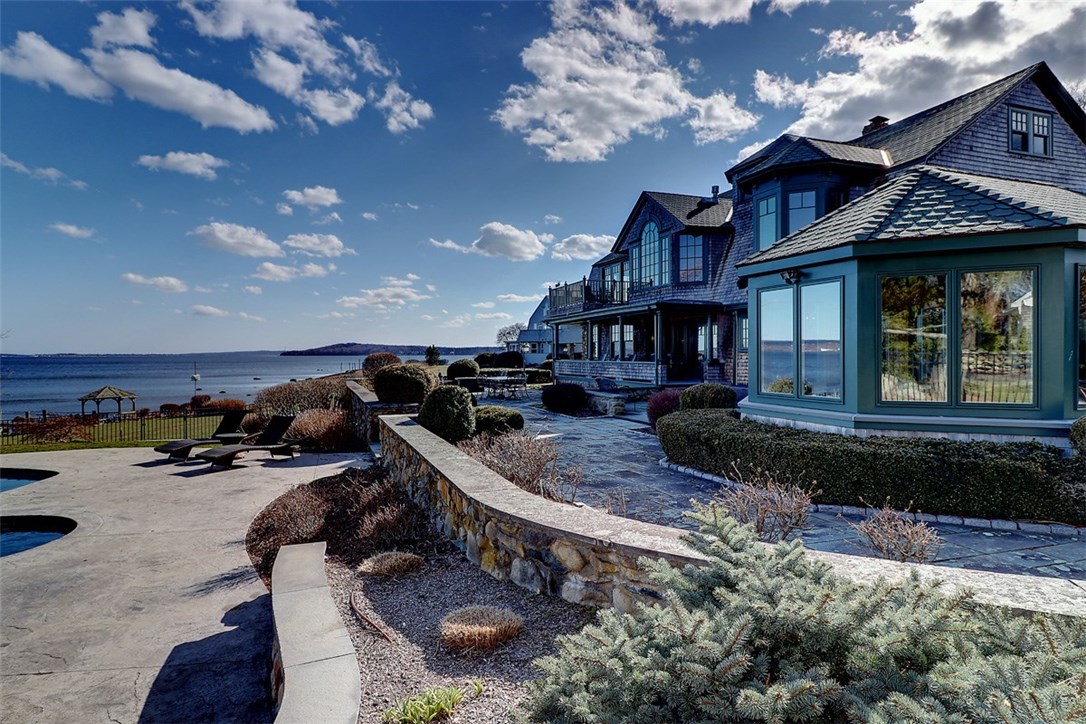 4 Stonegate Road Warren, RI 02885 - Photo 8 of 36