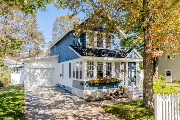$425,000 | 15 Woodland Street, Claremont, NH 03743