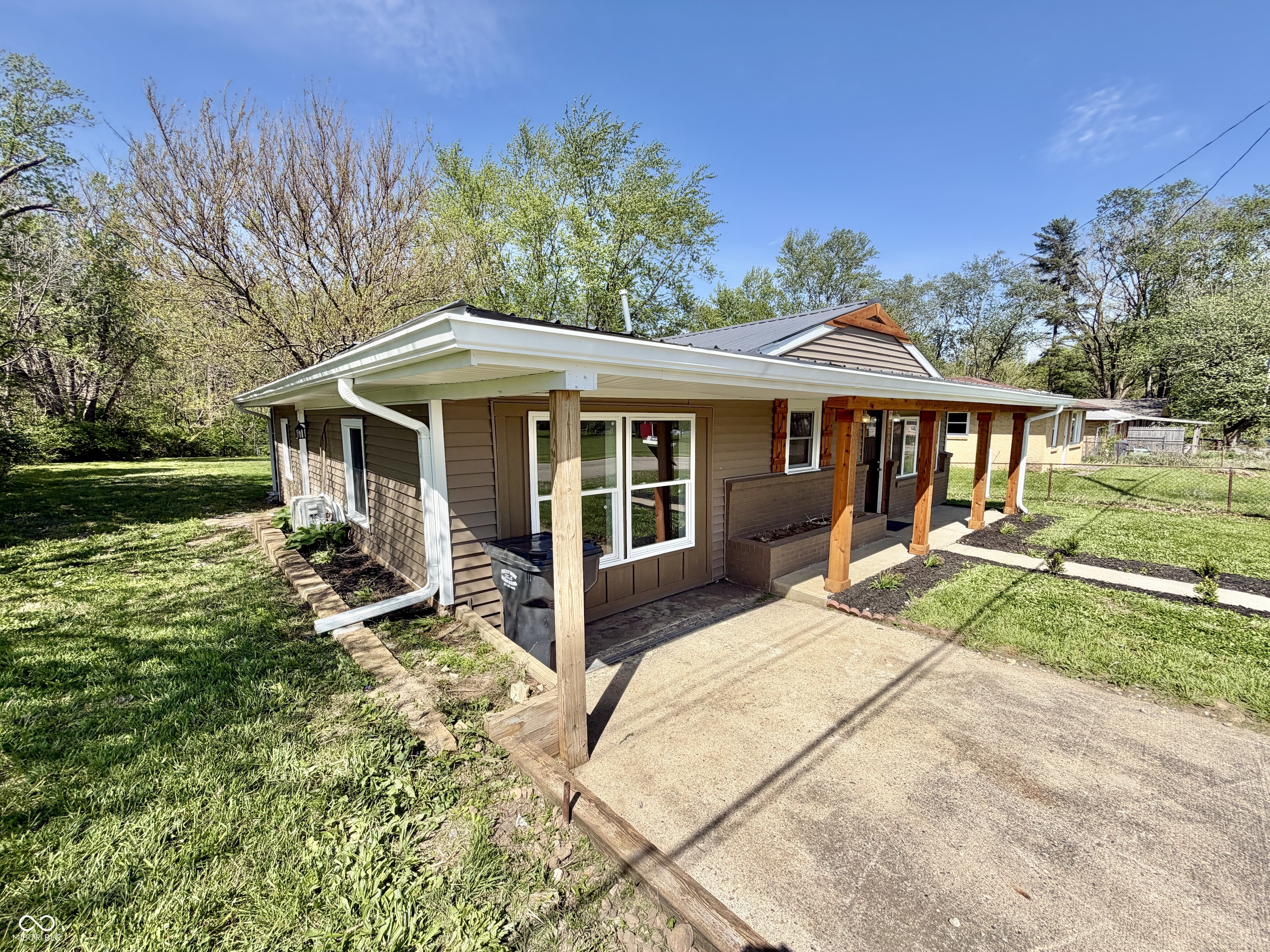 110 Cook Street Alexandria, IN 46001 - Photo 25 of 29 Gallery Image 25