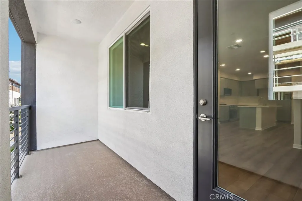 9536 Hannah Way Riverside, CA 92504 - Photo 5 of 32