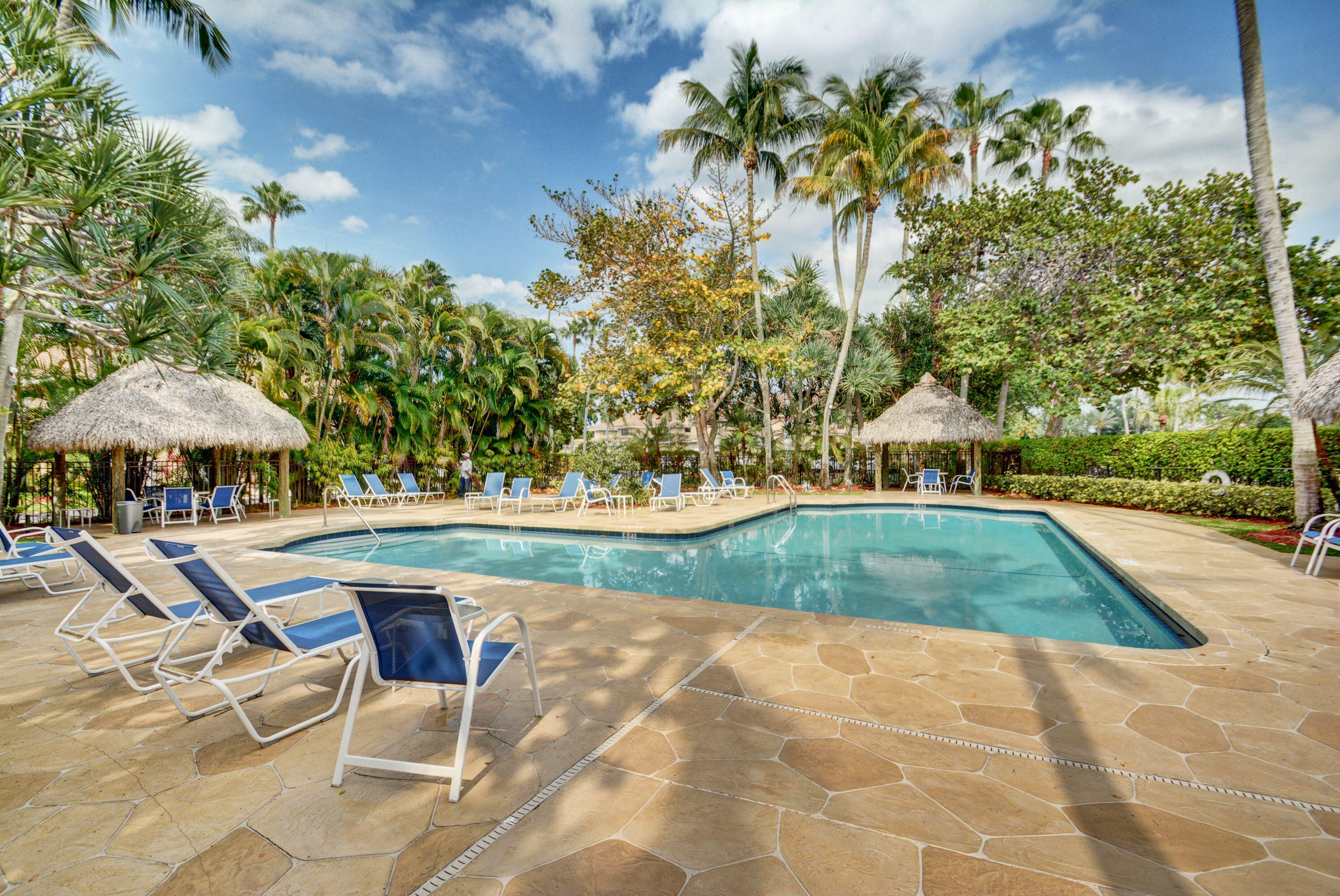 6683 Montego Bay Boulevard, Unit C Boca Raton, FL 33433 - Photo 34 of 37 a view of backyard with swimming pool and patio