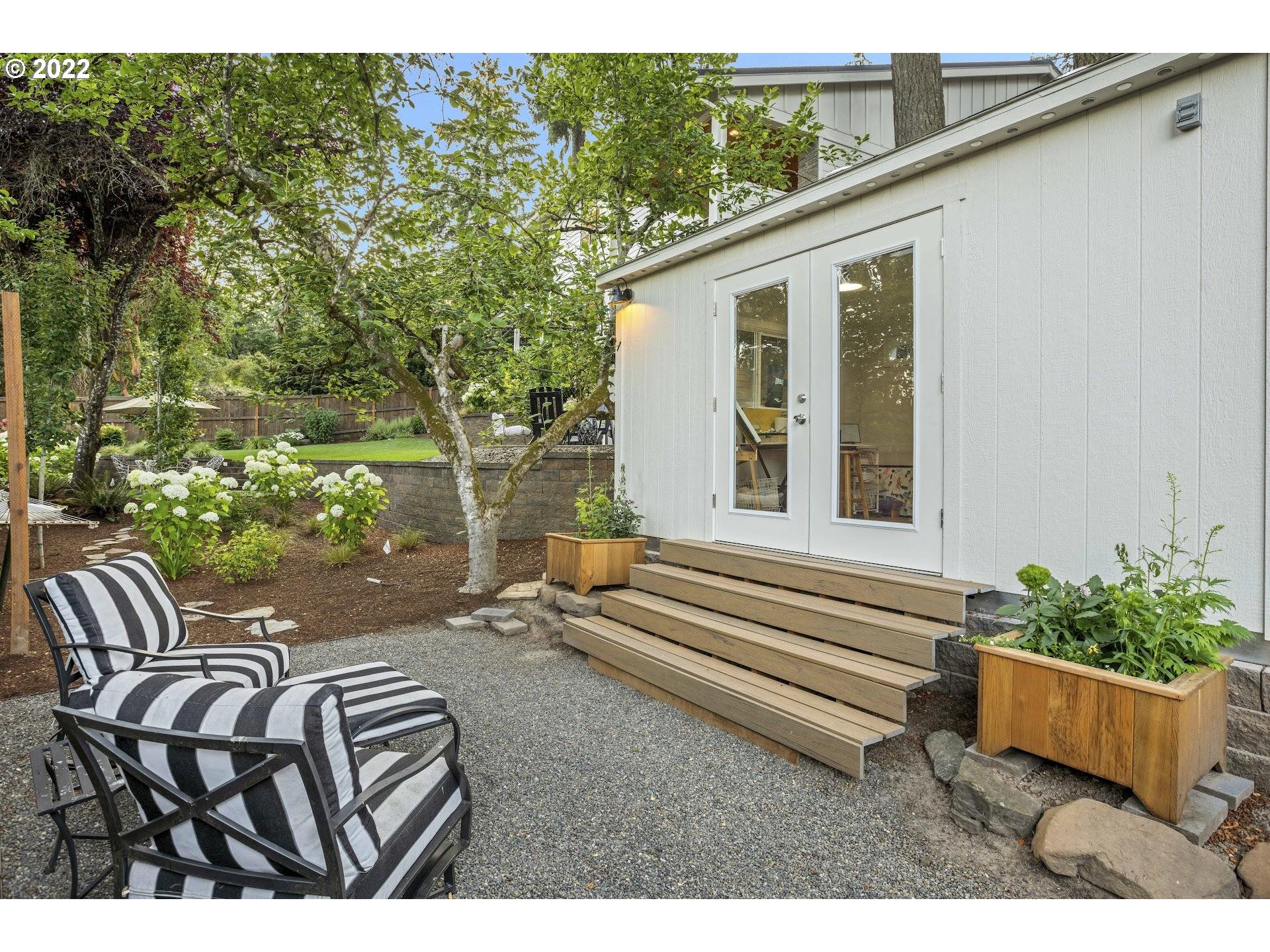 162 Berwick Road Lake Oswego, OR 97034 - Photo 23 of 31 Studio