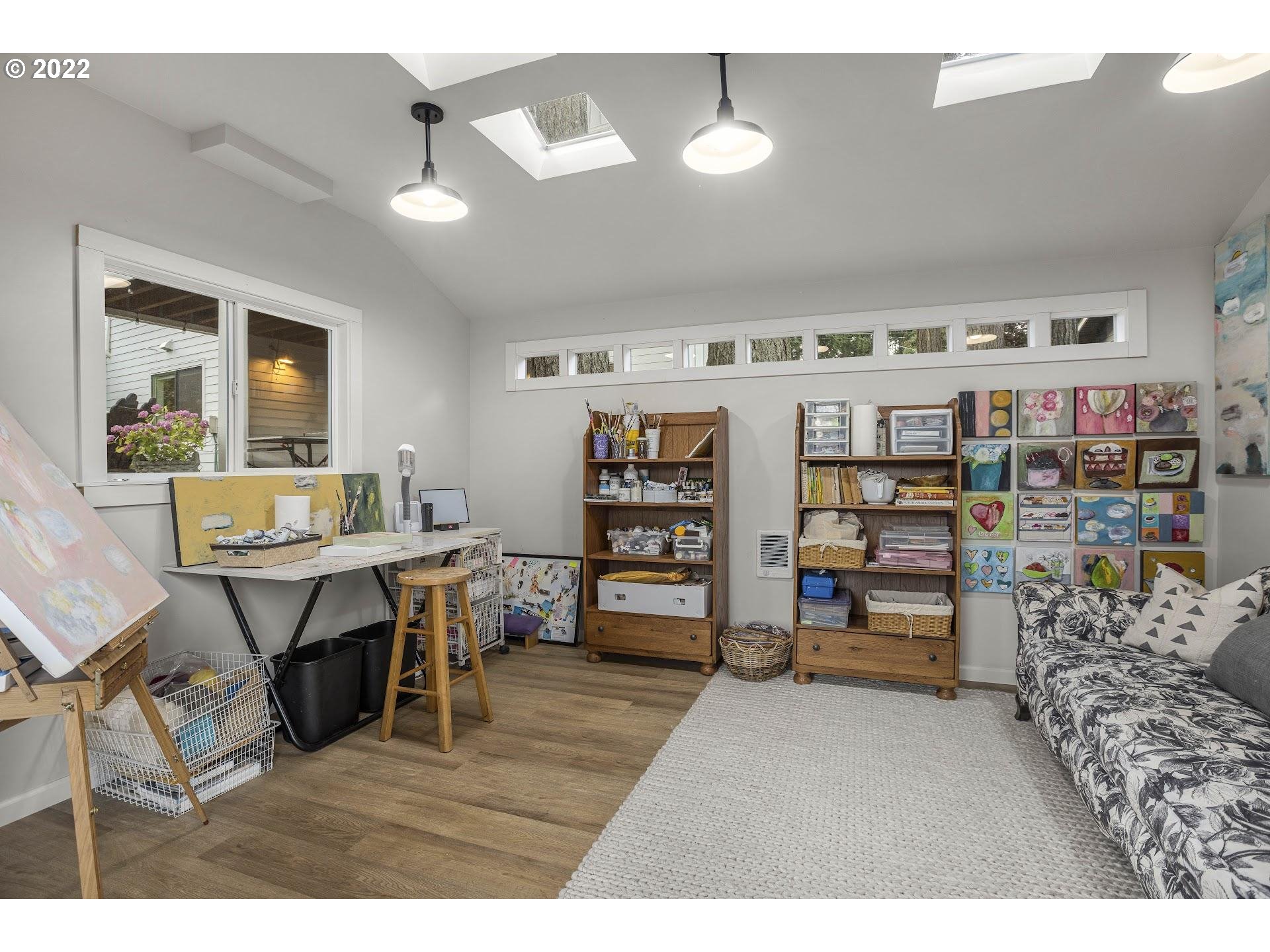 162 Berwick Road Lake Oswego, OR 97034 - Photo 24 of 31 Studio